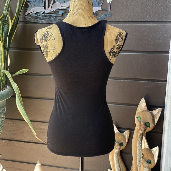 PINK VS Tank - Picture 4 of 6